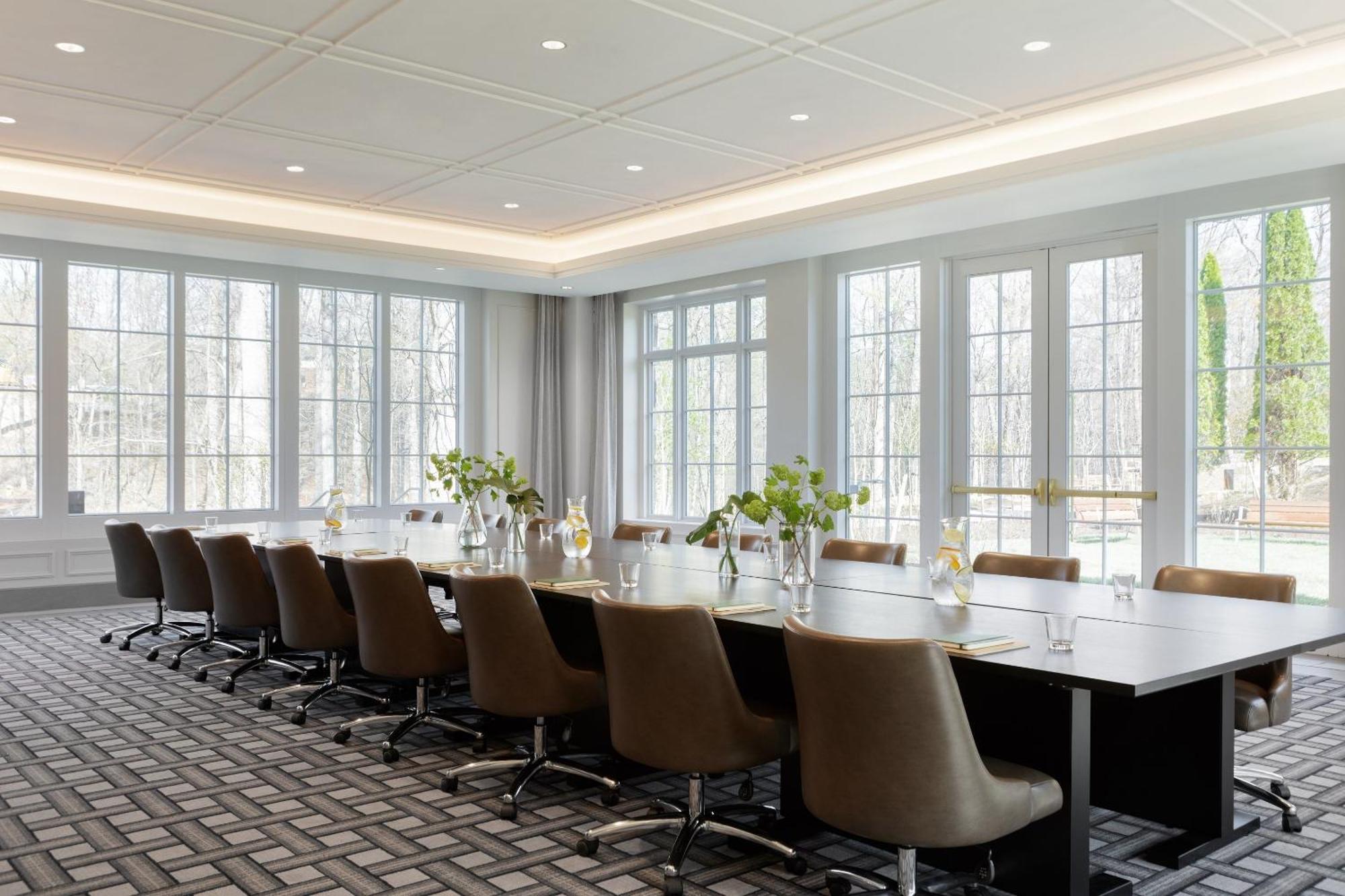Hotel Kimpton - The Forum By Ihg 4*