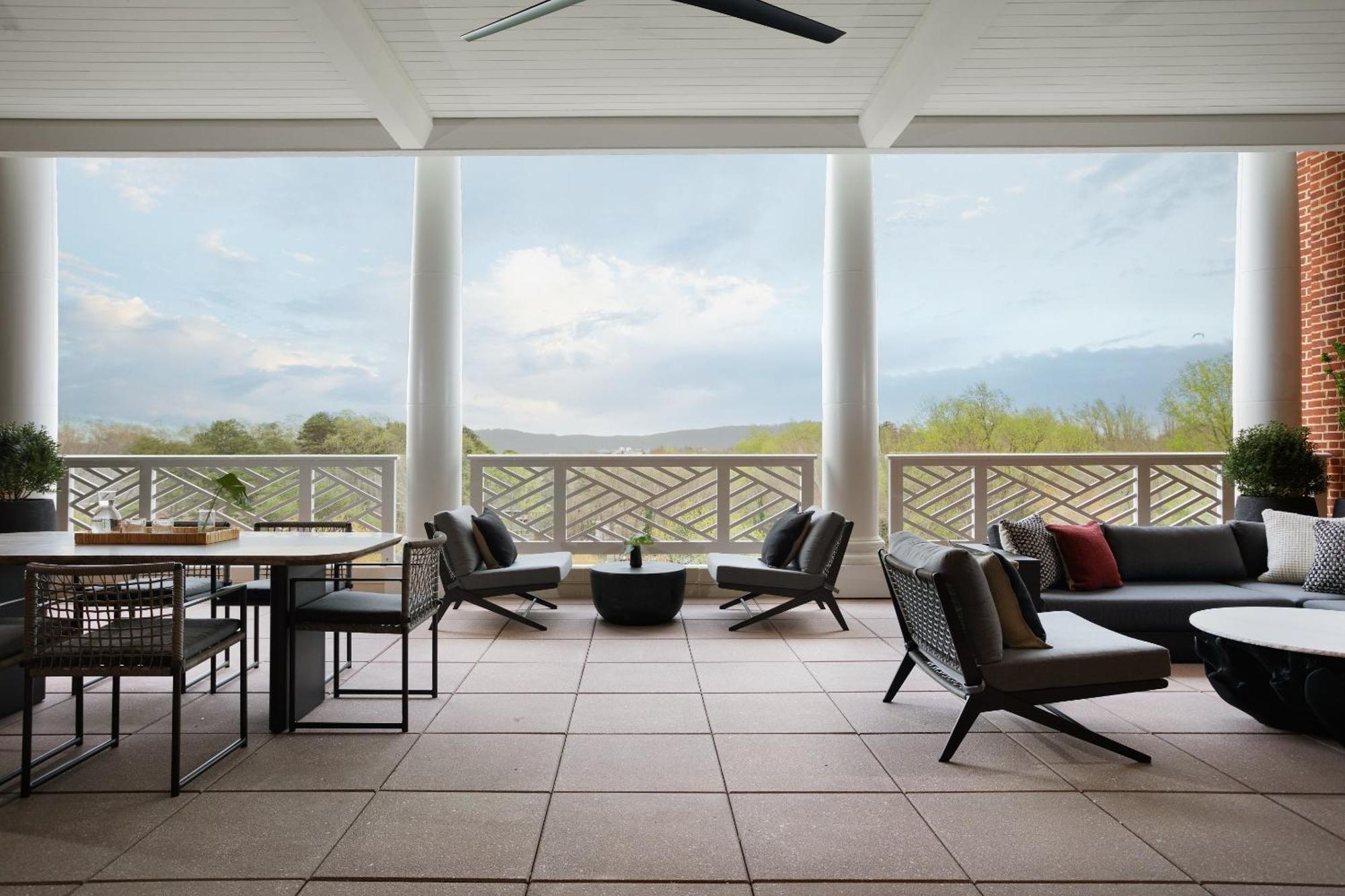 Hotel Kimpton - The Forum By Ihg 4*